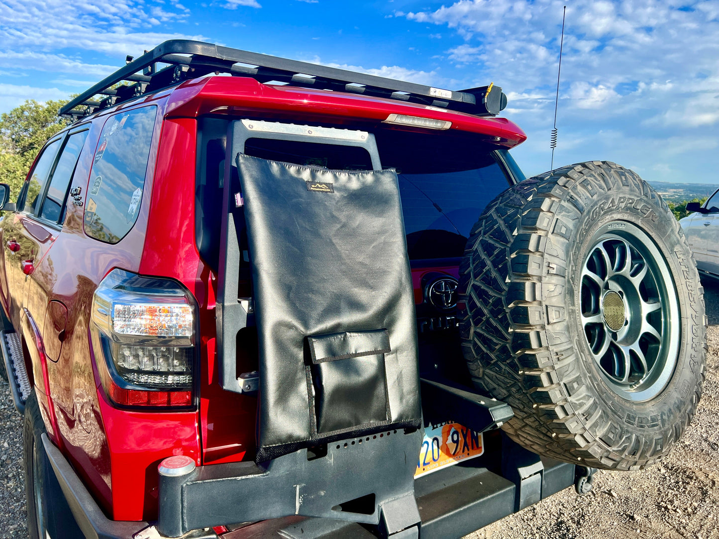 INEOS Grenadier Ladder Trash Bag - 24 inch