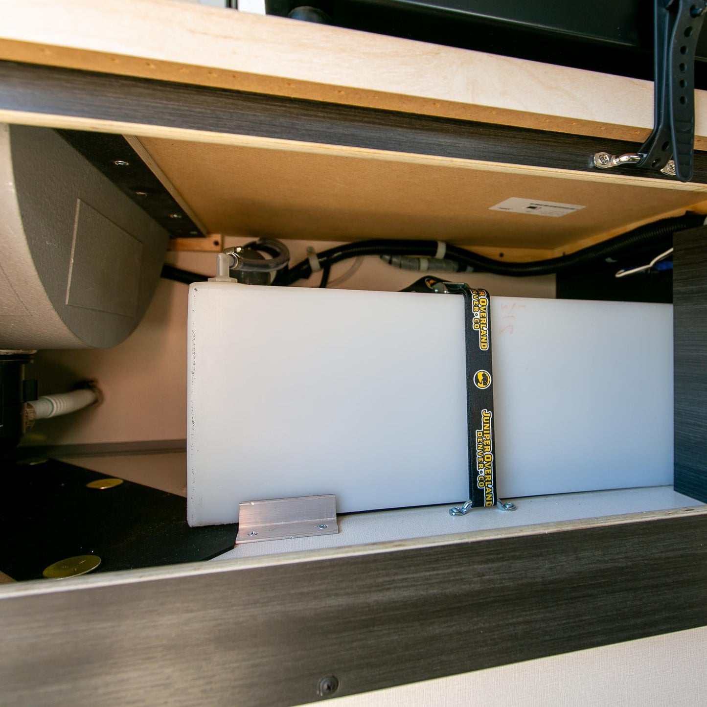 Scout Campers Kitchenette Water Tank - 6.2 gal